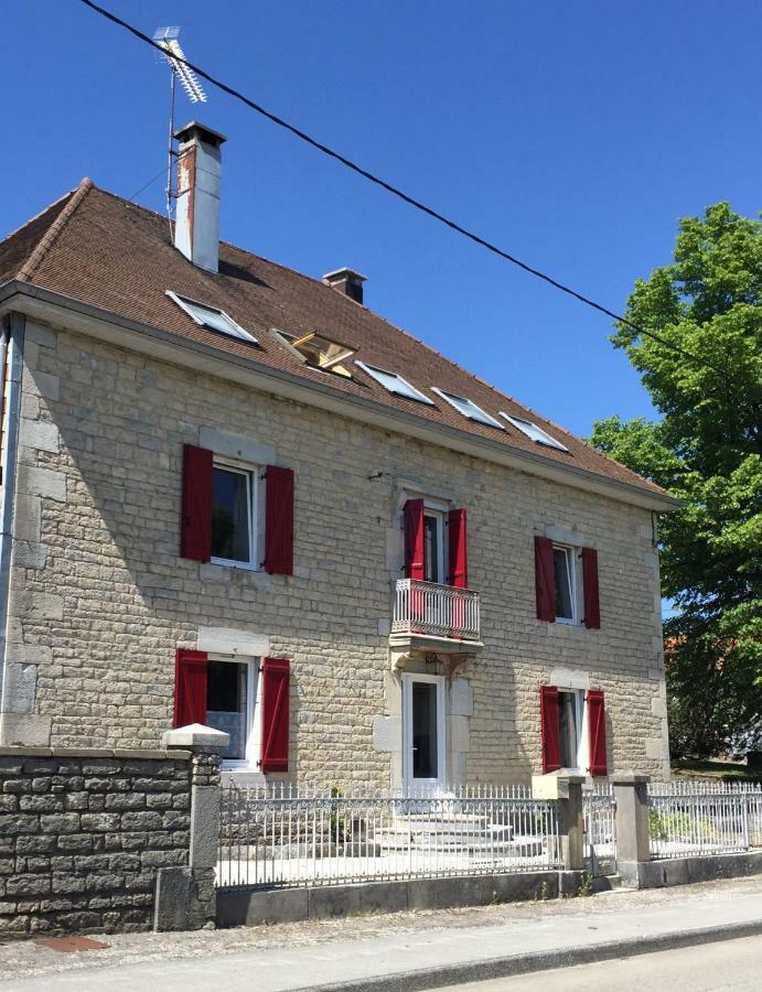 Maison D'Hotes & Spa La Vallee Des Reves Nods 외부 사진